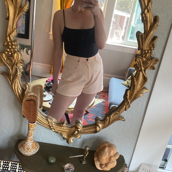 VINTAGE 90s Bill Blass Light Pink Denim Jean Shorts High Waist 4" Inseam Sz 8 - Picture 3 of 11